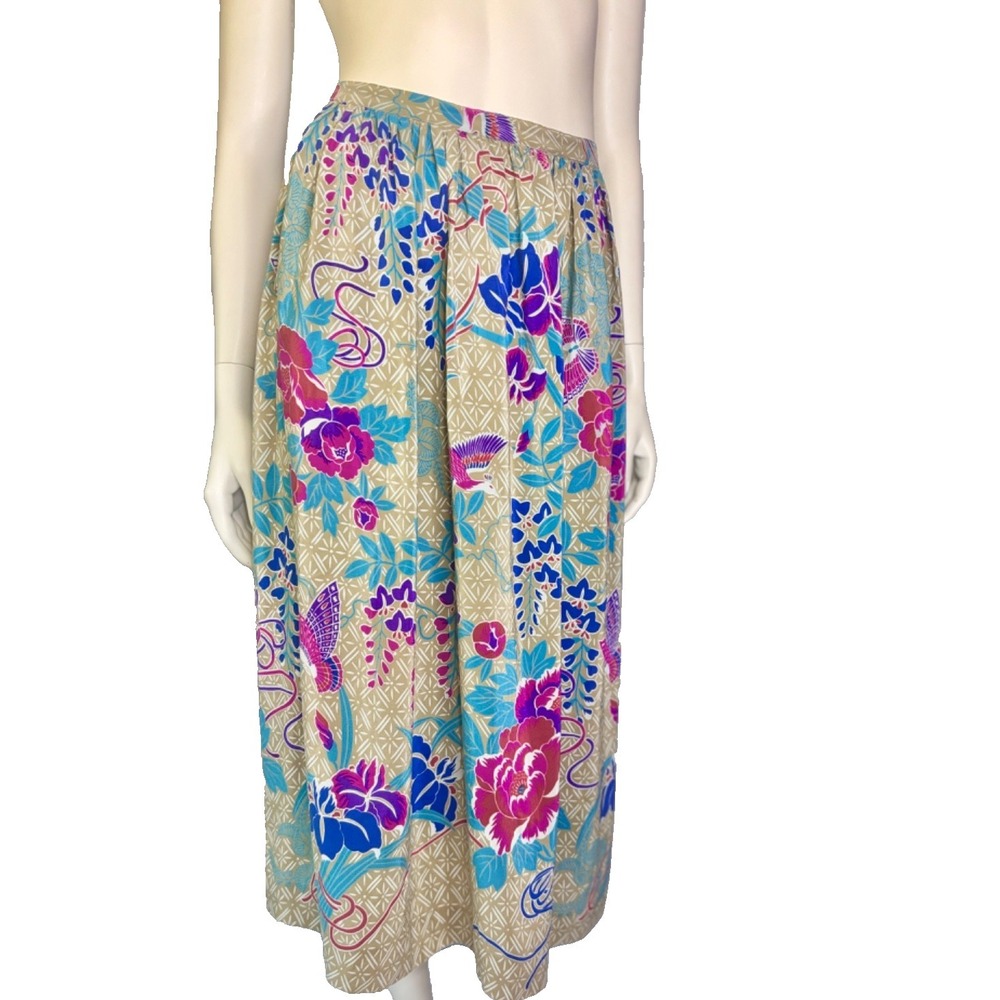 Vintage Ellen Tracy 100% Floral and Bird Motif Silk Made‎ in Hong Kong